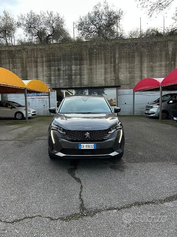Usata Peugeot 3008 Allure 131 CV (96 kW) 2023 Grigio SUV