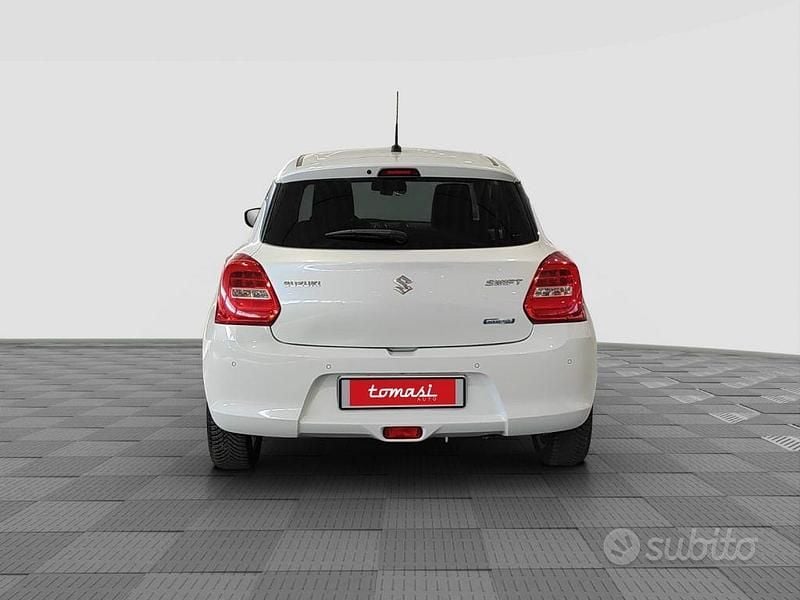Usata Suzuki Swift 83 CV (61 kW) 2021 Bianco Utilitaria