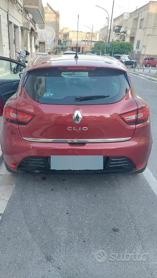 Usata Renault Clio IV 73 CV (53 kW) 2017 Rosso Berlina