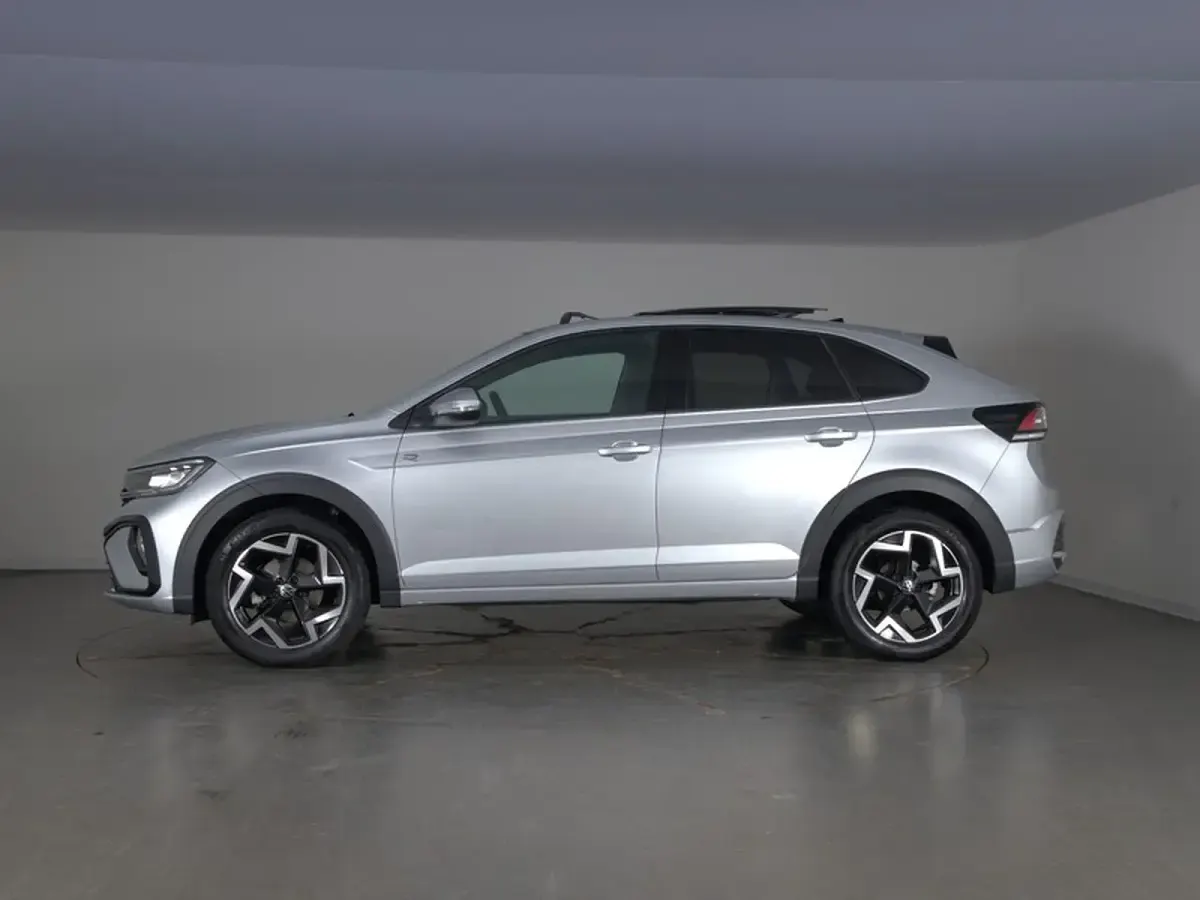 Usata VW Taigo R-line 116 CV (85 kW) 2025 Reflex silver metallizzato SUV