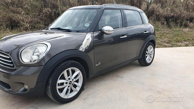 Usata Mini Countryman 112 CV (82 kW) 2011 Grigio SUV