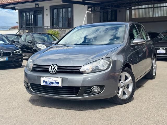 Grigio Usata 2012 VW Golf VII Highline Tre volumi | 4990 € (Super prezzo) - Immagine 1/4