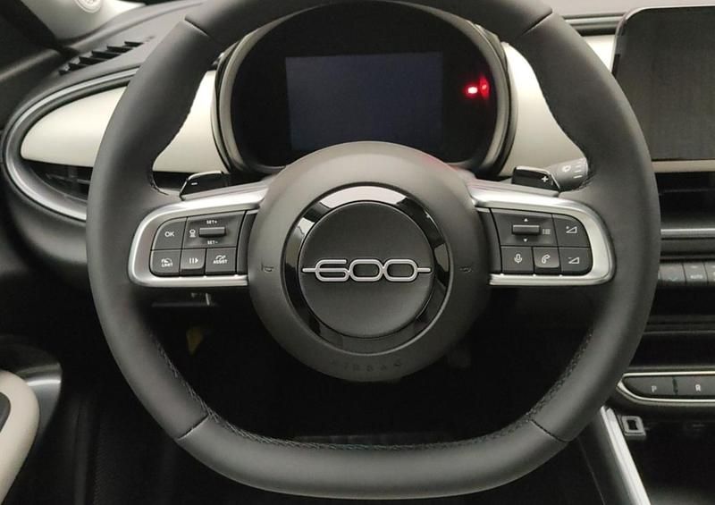 Nuova Fiat 600 La Prima 110 CV (80 kW) 2025 Verde SUV
