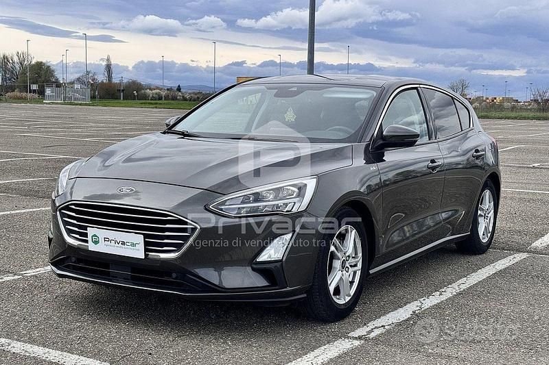 Usata Ford Focus 100 CV (73 kW) 2018 Grigio Utilitaria