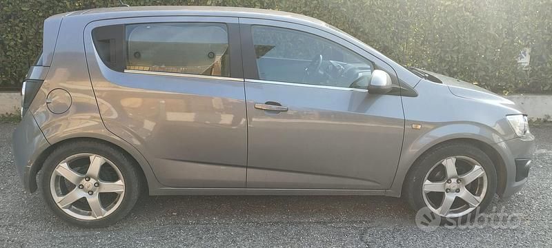 Usata Chevrolet Aveo LT 86 CV (63 kW) 2011 Grigio Berlina