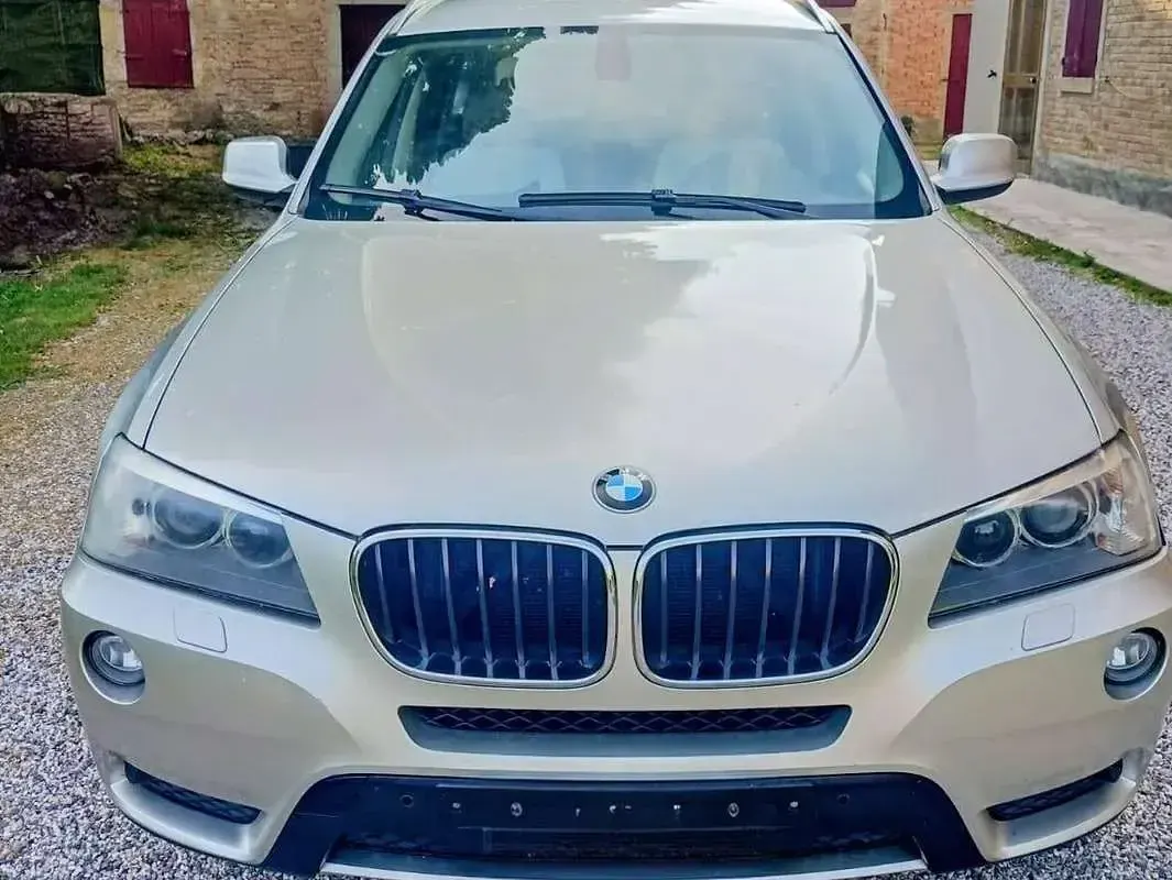 Usata BMW X3 184 CV (135 kW) 2010 Oro SUV