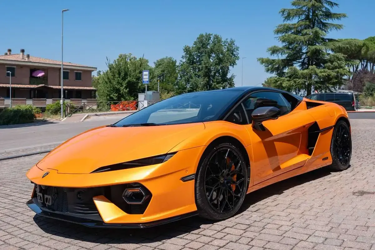 Nuova Lamborghini Temerario 799 CV (587 kW) 2026 Arancio borealis Coupé