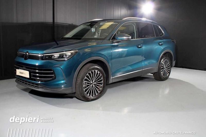 Usata VW Tiguan Elegance 193 CV (141 kW) 2024 Blu SUV