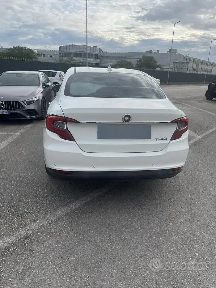 Usata Fiat Tipo 95 CV (69 kW) 2016 Bianco Berlina