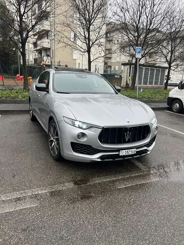 Usata Maserati Levante 275 CV (202 kW) 2017 SUV