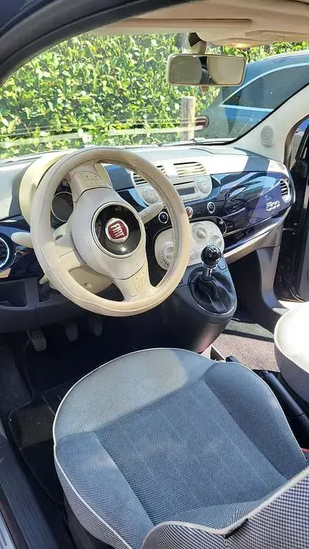 Usata Fiat 500 Pop 69 CV (50 kW) 2010 Blu/azzurro Utilitaria