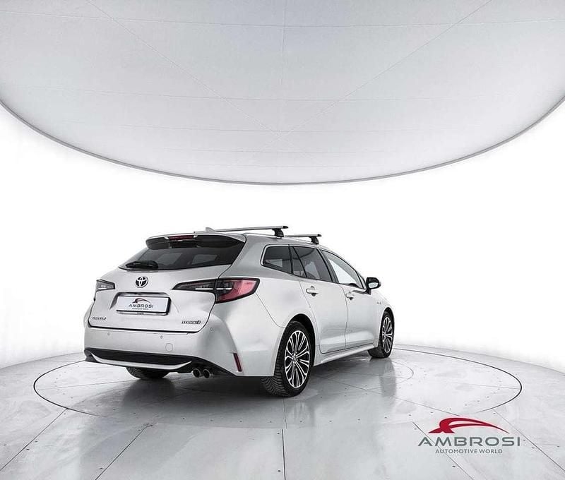 Usata Toyota Corolla Style 152 CV (111 kW) 2019 Grigio Station wagon