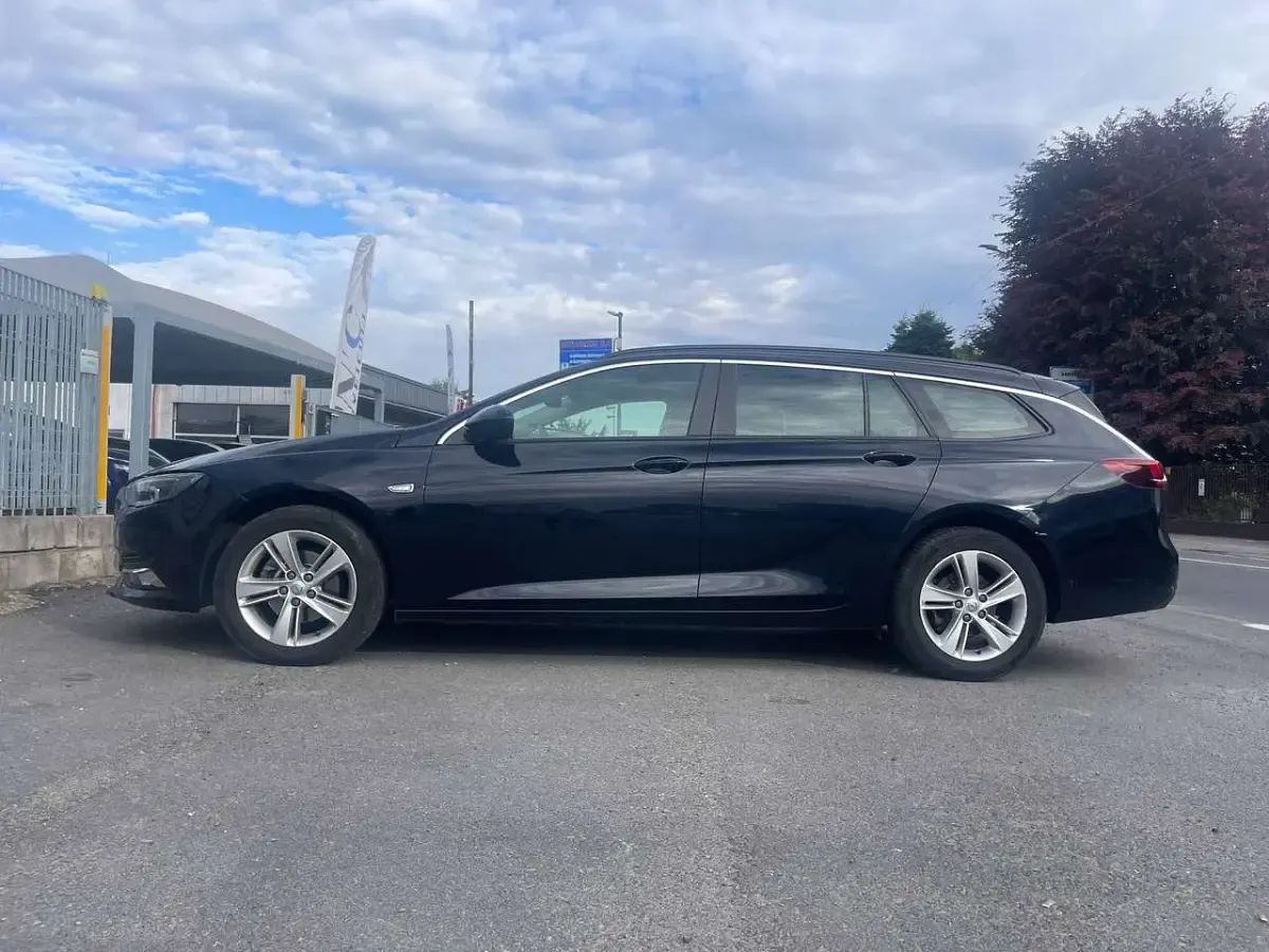 Usata Opel Insignia Business 136 CV (100 kW) 2020 Other Station wagon