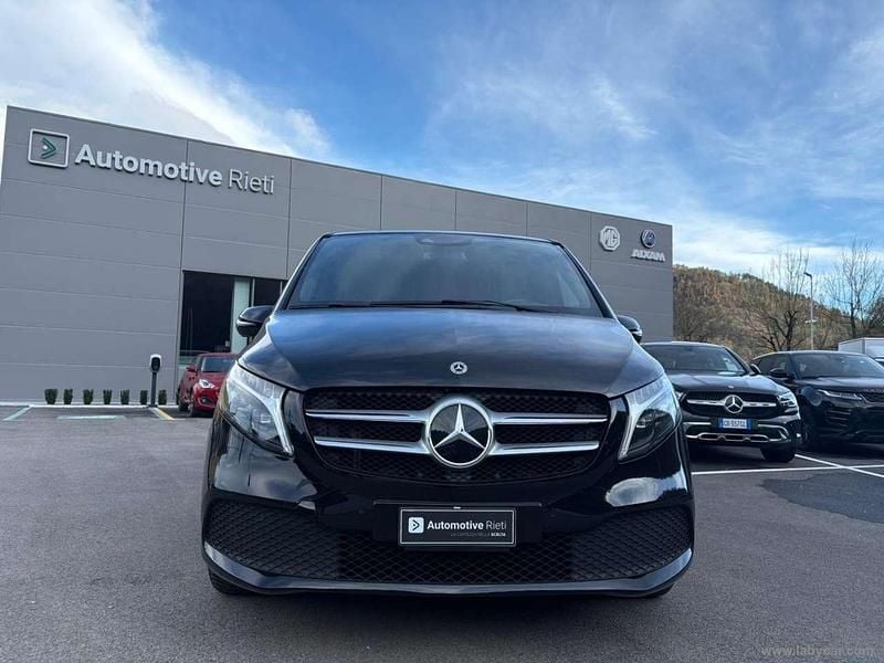 Usata Mercedes V220 163 CV (119 kW) 2022 Nero ossidiana Monovolume