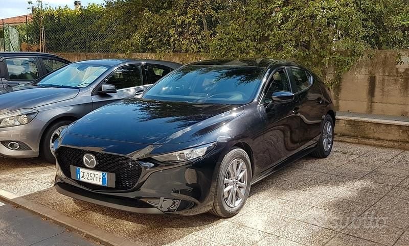 Usata 2021 Mazda 3 Tre volumi | 15.000 € - Immagine 1/4