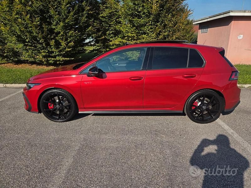 Usata VW Golf VIII GTI 265 CV (194 kW) 2025 Rosso Berlina