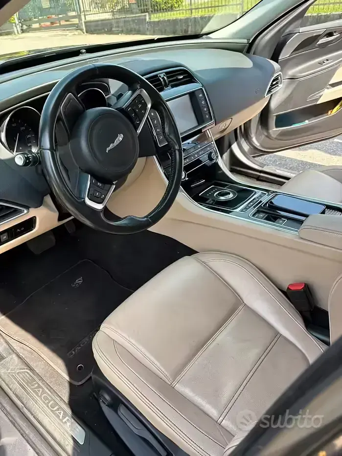 Usata Jaguar XE 200 CV (147 kW) 2017 Berlina