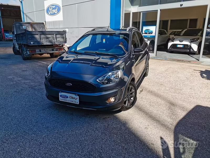 Usata Ford Ka Active 86 CV (63 kW) 2018 Grigio Berlina