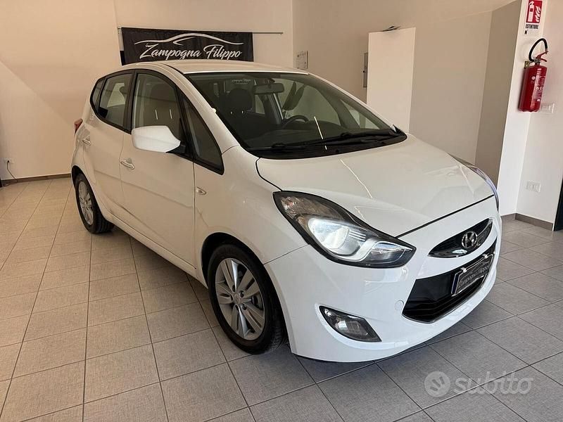 Usata Hyundai ix20 Comfort 90 CV (66 kW) 2011 Bianco Utilitaria
