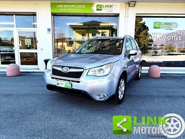 Grigio chiaro Usata 2014 Subaru Forester SUV | 10.500 € (Buon prezzo) - Immagine 1/4