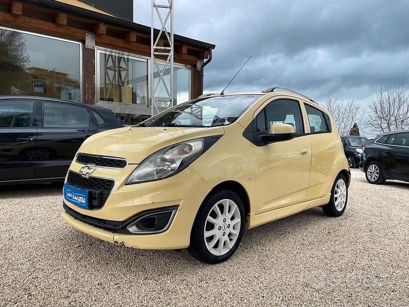 Usata Chevrolet Spark 68 CV (50 kW) 2014 Giallo Utilitaria