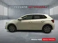 Usata VW Polo Life 80 CV (58 kW) 2023 Bianco Utilitaria