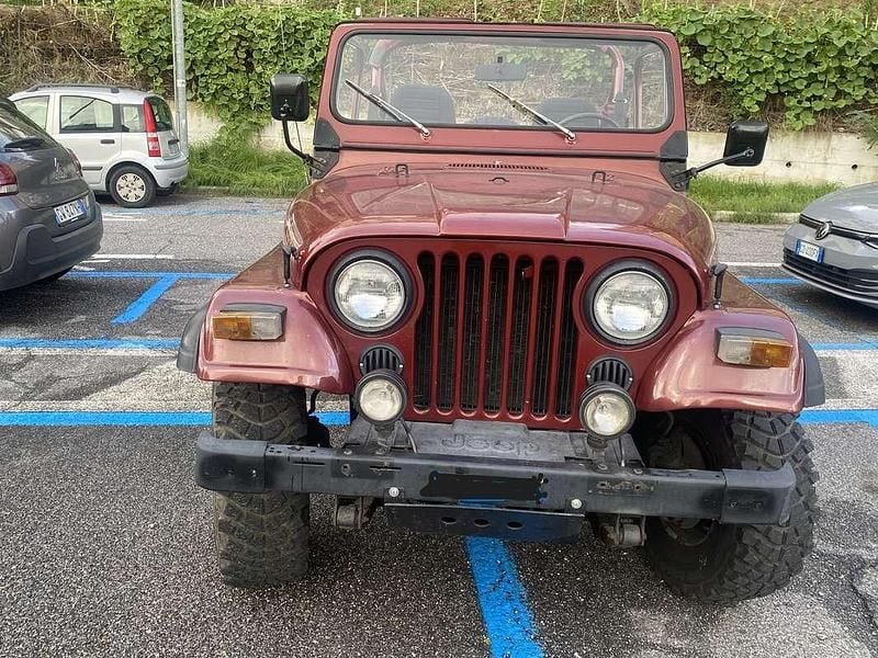 Usata Jeep CJ 73 CV (53 kW) 1984 Arancione SUV