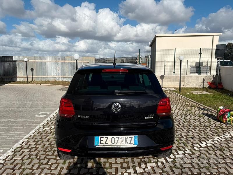 Usata VW Polo 90 CV (66 kW) 2015 Nero Berlina