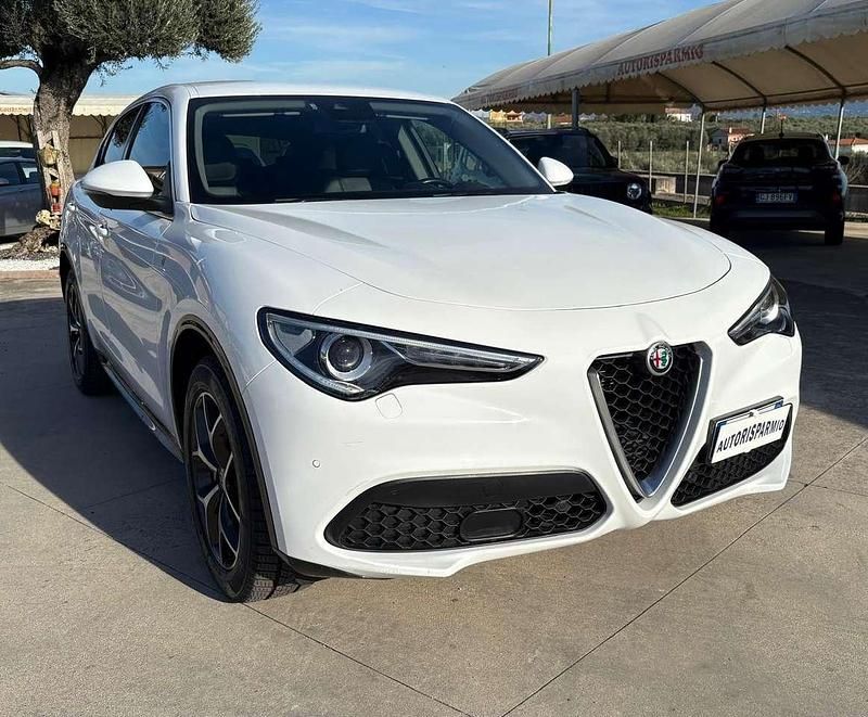 Usata Alfa Romeo Stelvio Ti 209 CV (153 kW) 2021 Bianco SUV