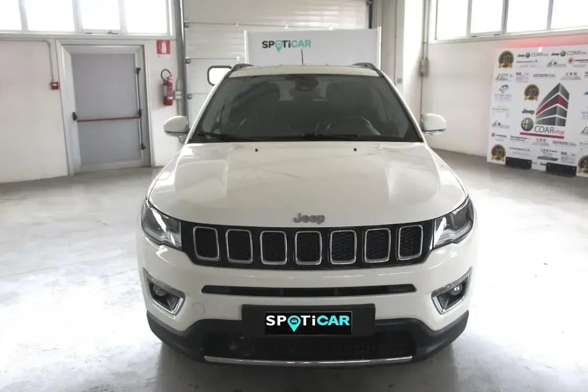 Usata Jeep Compass Limited 140 CV (102 kW) 2018 Bianco SUV