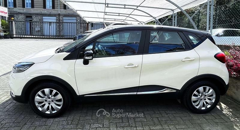 Usata Renault Captur 90 CV (66 kW) 2015 Beige SUV