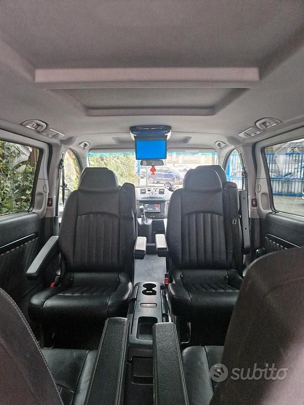 Usata Mercedes Viano 224 CV (164 kW) 2012 Grigio Monovolume