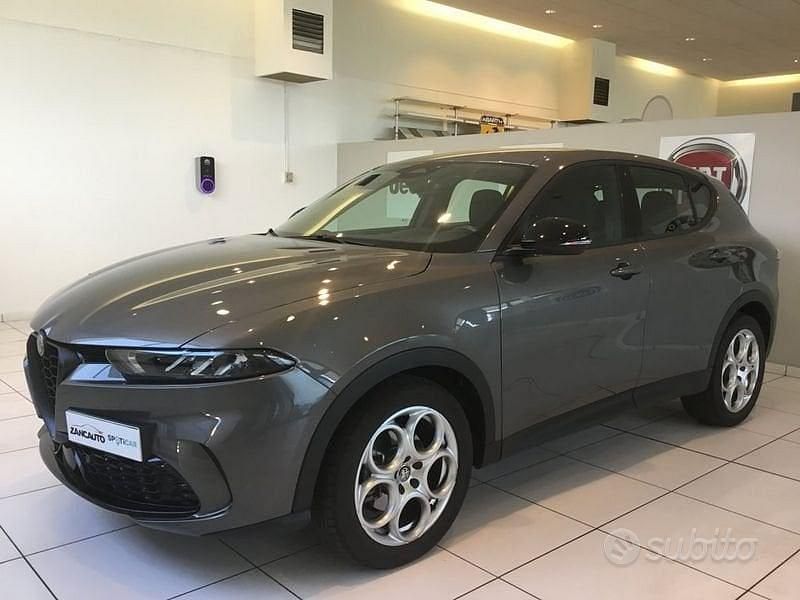 Usata Alfa Romeo Tonale Sprint 131 CV (96 kW) 2023 Grigio SUV