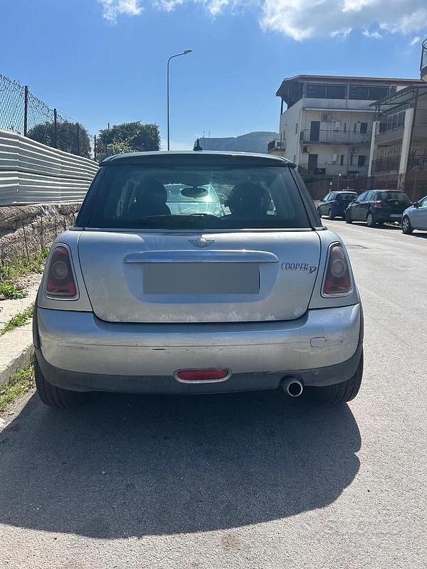 Usata Mini Cooper D 109 CV (80 kW) 2008 Grigio Utilitaria