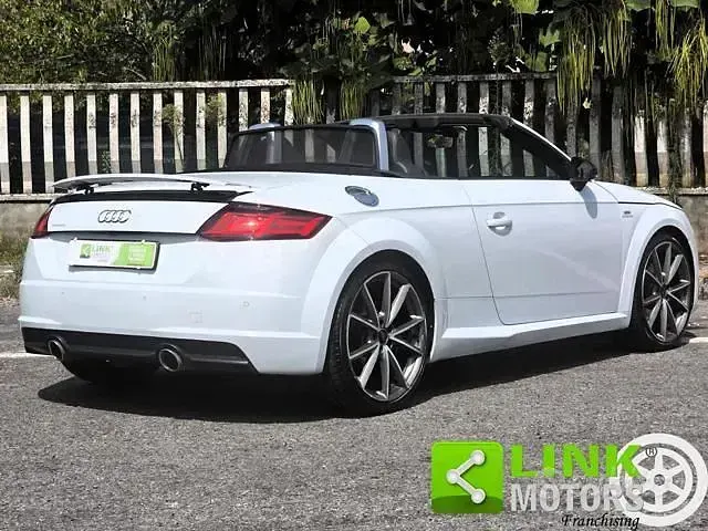Usata Audi TT Roadster S-Line 184 CV (135 kW) 2017 Bianco Cabrio