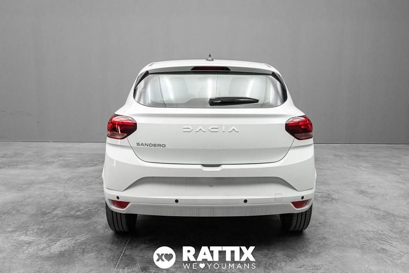 Usata Dacia Sandero Expression 101 CV (74 kW) 2023 Bianco Utilitaria