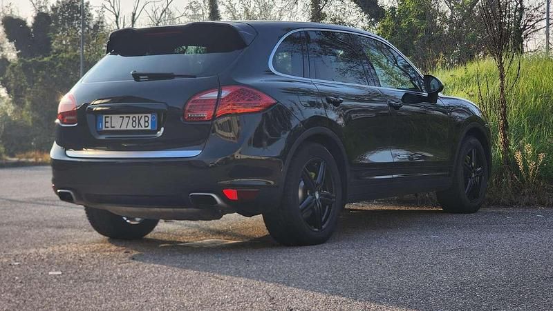 Usata Porsche Cayenne 245 CV (180 kW) 2011 SUV