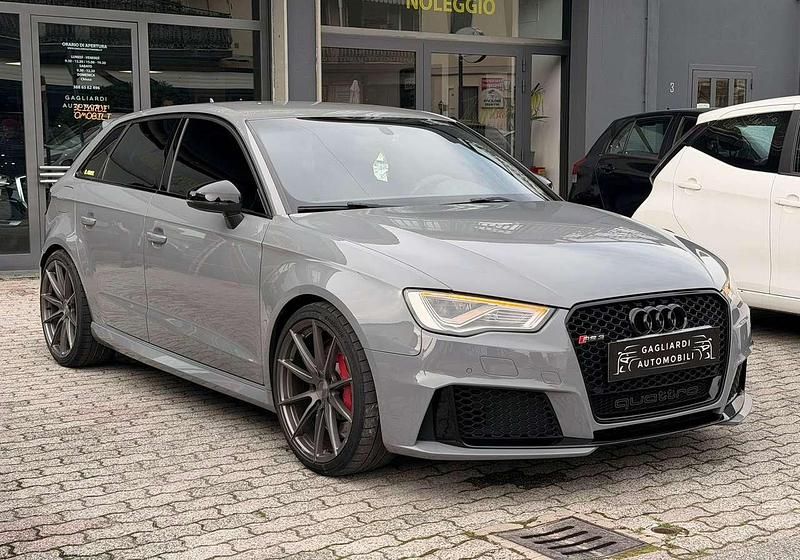 Usata Audi RS3 Ambiente 367 CV (269 kW) 2016 Grigio nardo' Berlina