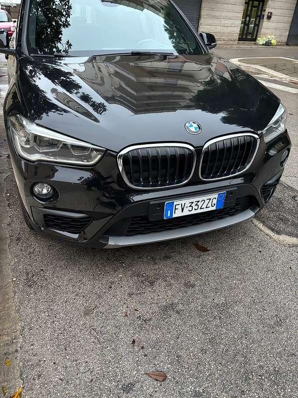 Usata BMW X1 Advantage 150 CV (110 kW) 2016 Nero SUV