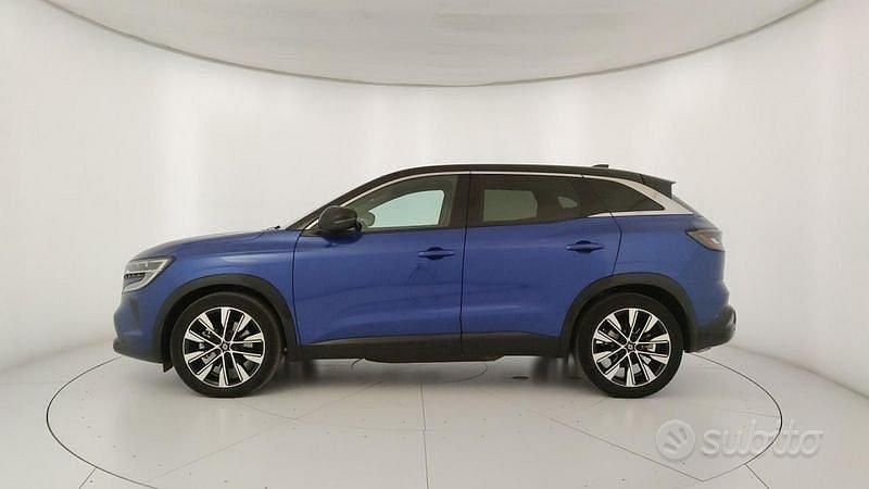Usata Renault Austral Techno 200 CV (147 kW) 2023 Blu SUV