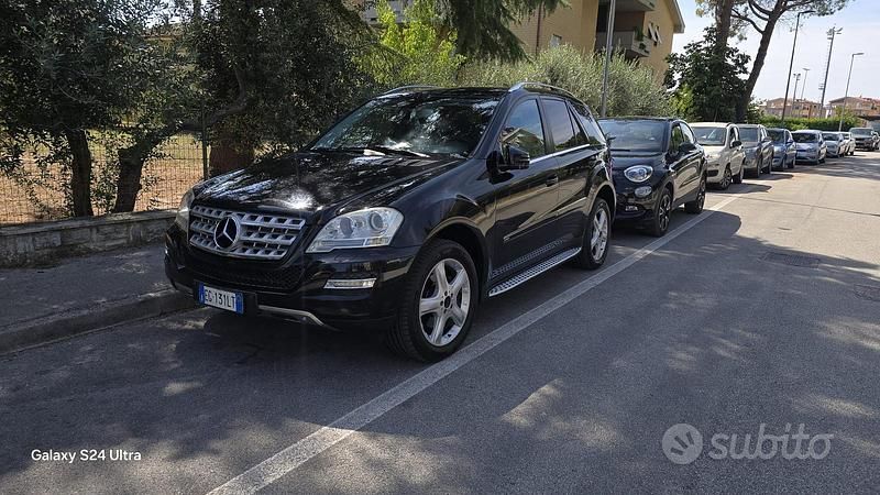 Usata Mercedes ML350 211 CV (155 kW) 2011 Nero SUV