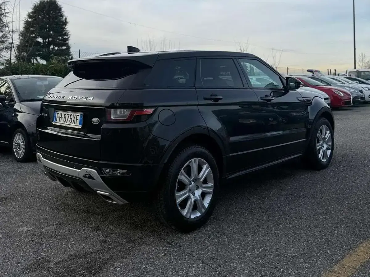 Usado Land Rover Range Rover evoque HSE Dynamic 150 HP (110 kW) 2017 Preto SUV
