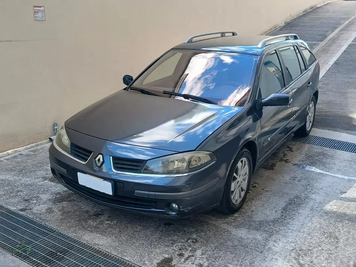 Usata Renault Laguna II 131 CV (96 kW) 2006 Grigio Station wagon
