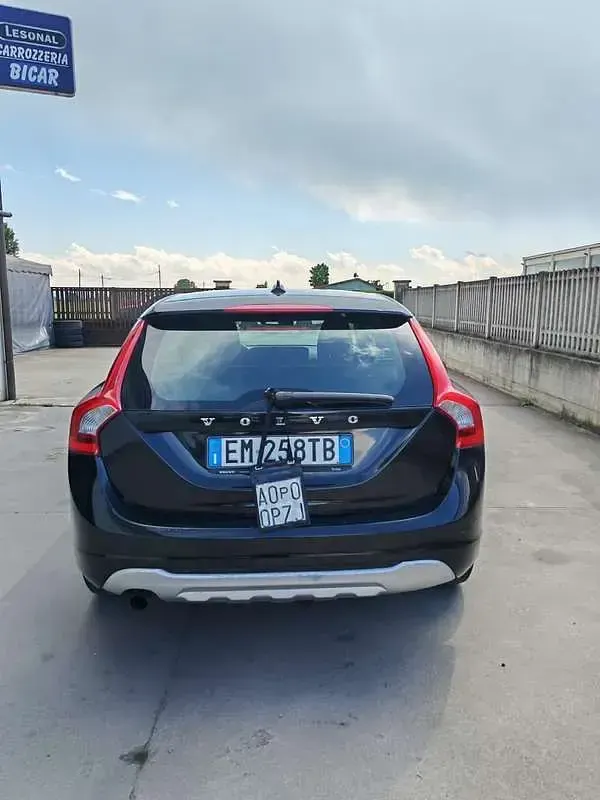 Usata Volvo V60 Kinetic 114 CV (83 kW) 2012 Station wagon