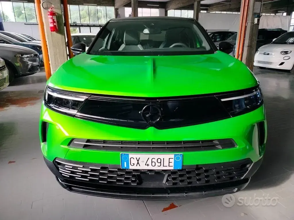 Usata Opel Mokka 131 CV (96 kW) 2024 Verde SUV