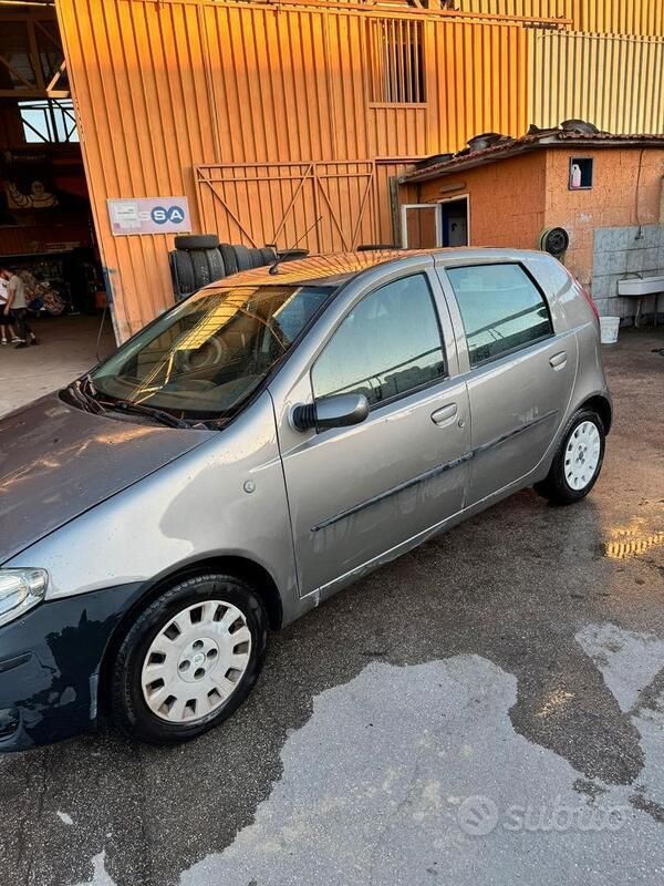 Usata Fiat Punto 69 CV (50 kW) 2008 Utilitaria
