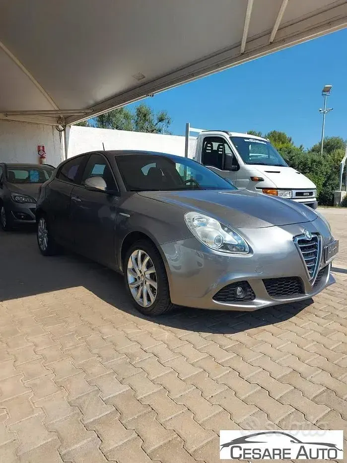 Usata Alfa Romeo Giulietta Progression 140 CV (102 kW) 2012 Utilitaria