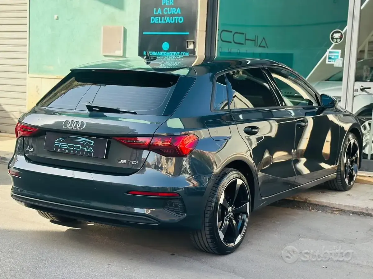 Usata Audi A3 150 CV (110 kW) 2022 Grigio Berlina