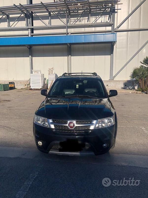 Usata Fiat Freemont 170 CV (125 kW) 2011 Nero SUV