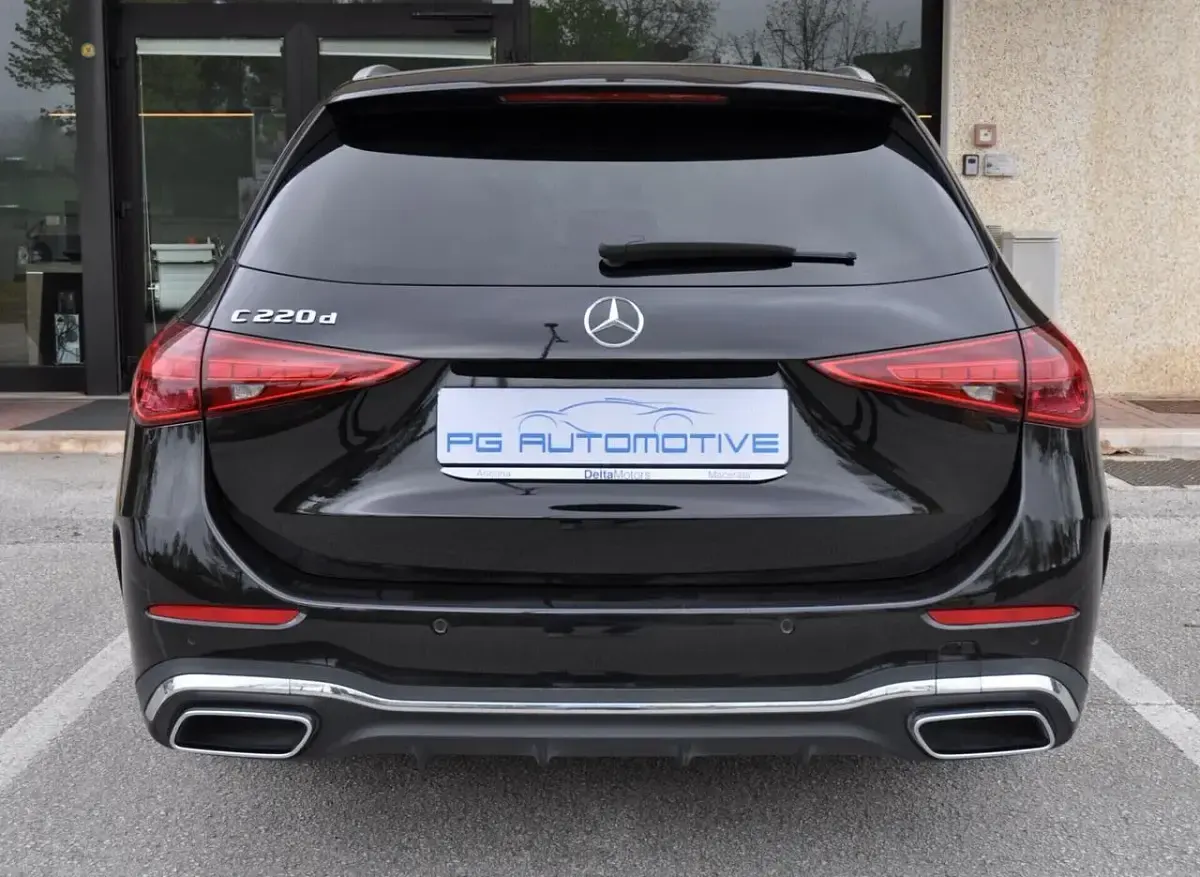 Usata Mercedes C220 Advanced 199 CV (146 kW) 2025 Nero Station wagon